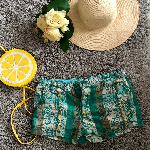 Emerald Plaid Classic Shorts - Picture 1 of 3